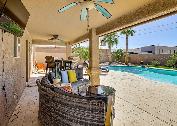 Hot Tub & 4 Mi To Boat Ramp! Havasu Escape